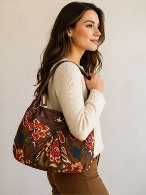 NWT Relic tapestry fabric bag.